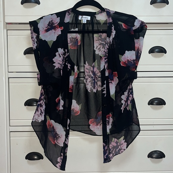 Olsenboye Sheer Floral Button Up Blouse - Picture 2 of 4